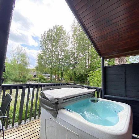Otter 4 Hot Tub - Huntersmoon-Warminster-Bath-Salisbury 빌라 외부 사진